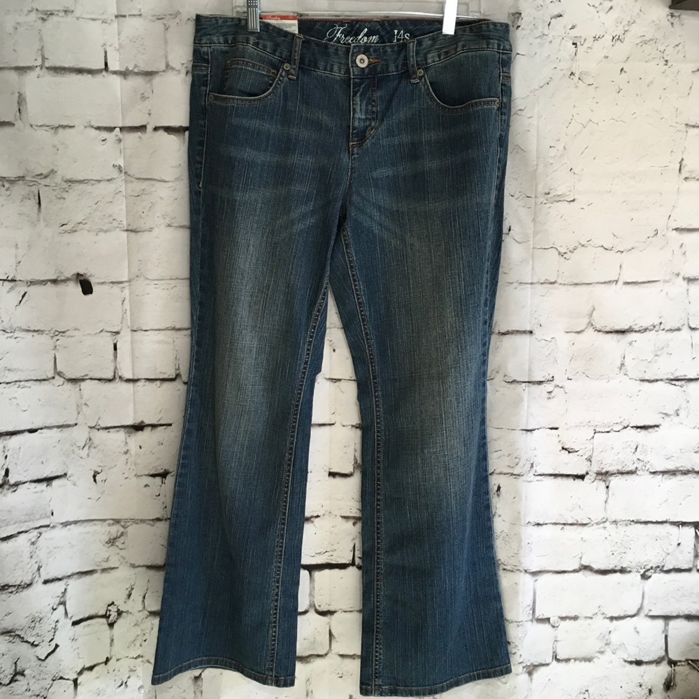 Tommy Hilfiger Low Rise Bootcut Med Wash Jeans 14S